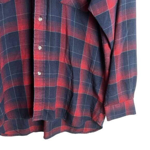 Classics vintage red plaid shirt. Size large - Picture 6 of 7